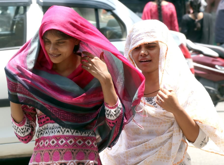 Noida Weather Maximum temperature was 39.1 degree Celsius no relief from heat for two days