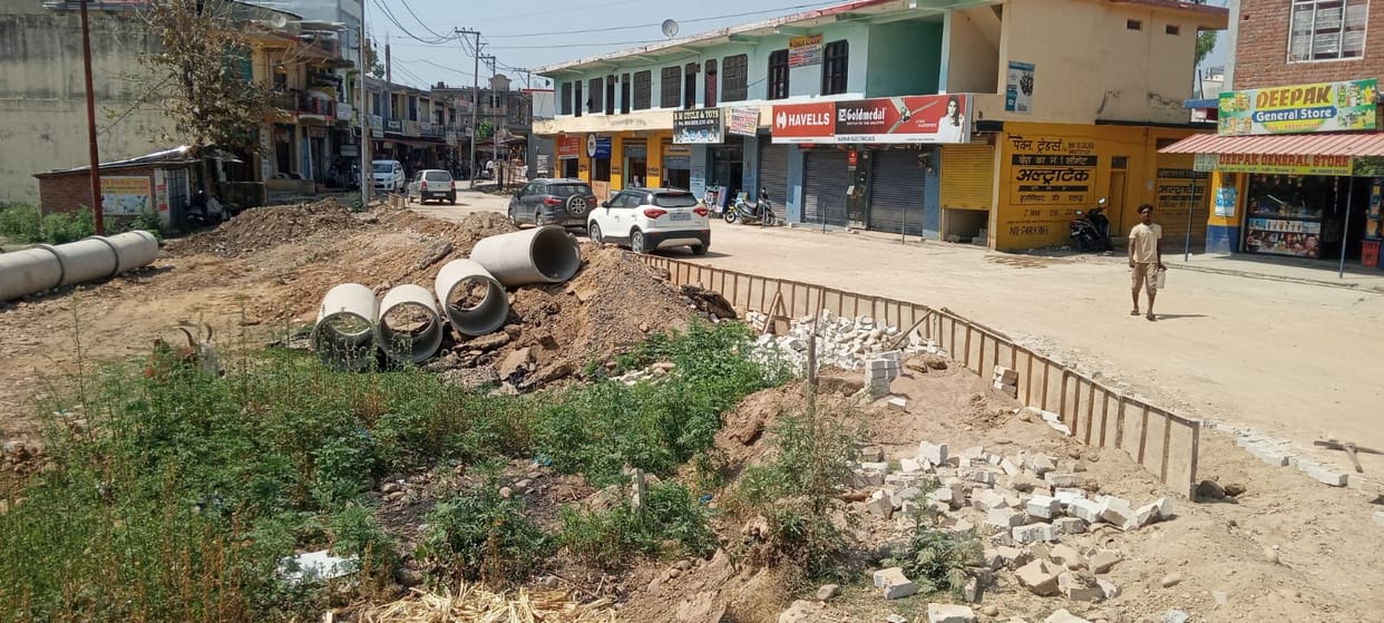 Jahoo bypass will be made shiny with cement paver blocks.