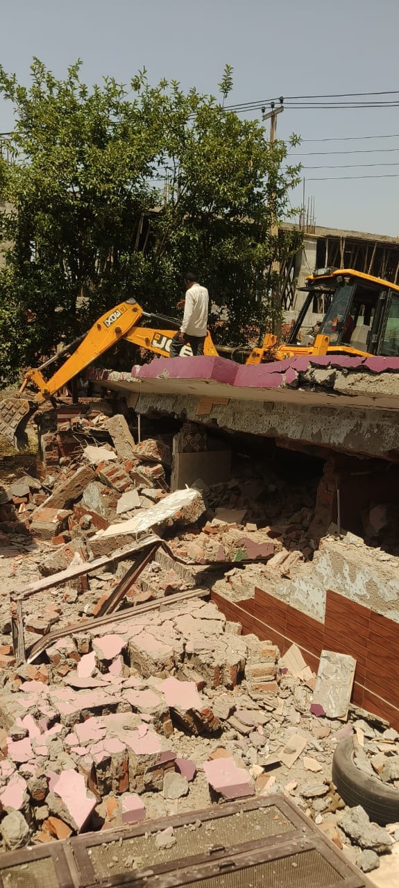 A house worth Rs 40 lakh built on government land using drug money was razed.