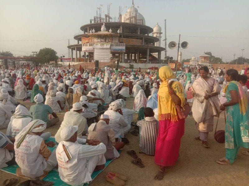 Message of Vegetarianism and Virtuous Living Resounds at Jaigurudev Ashram