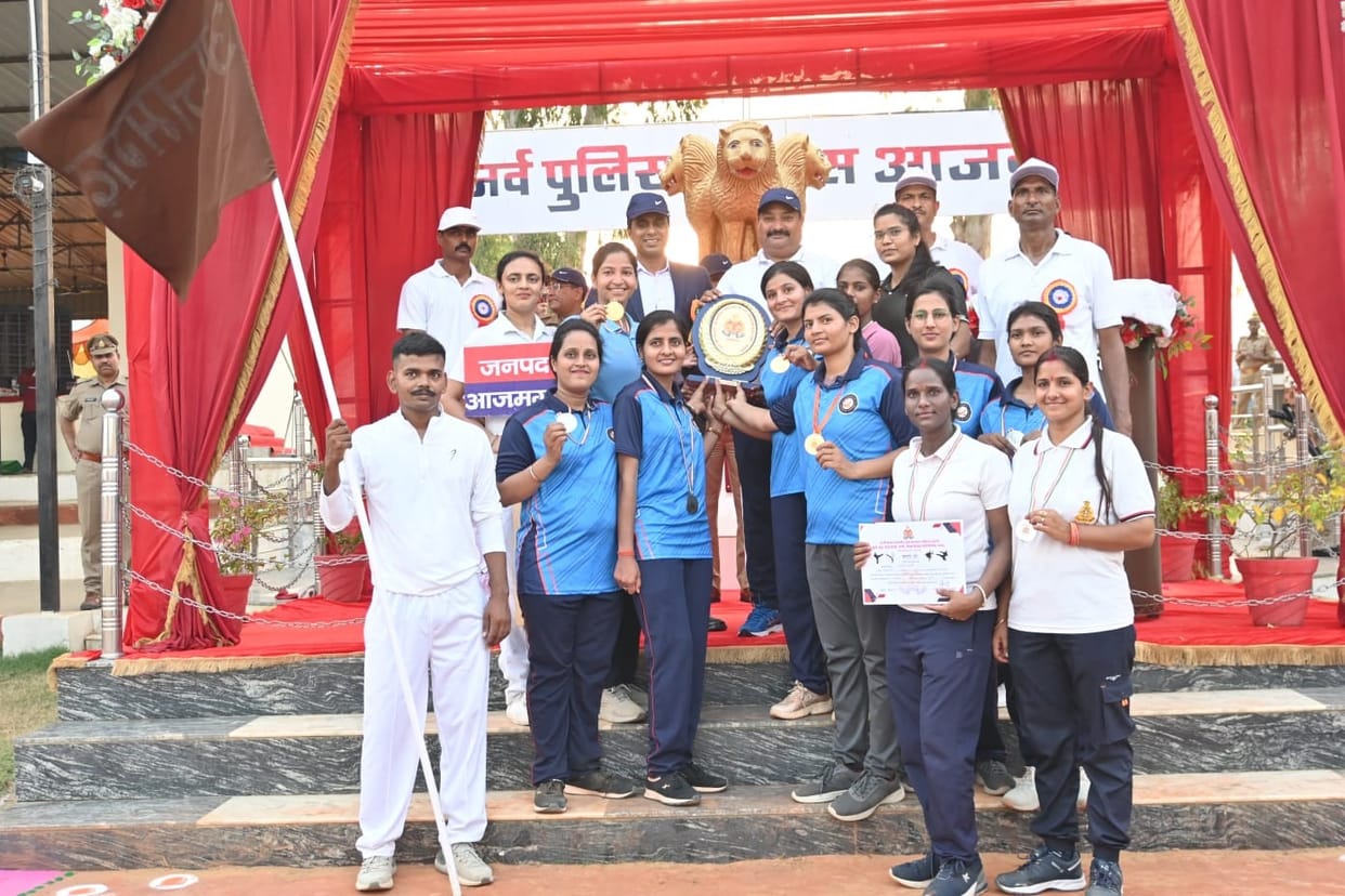 Azamgarh became the overall champion in the Judo Cluster Competition.