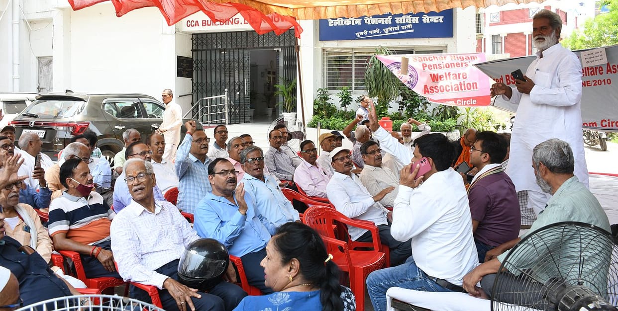 Demand for immediate implementation of due dearness allowance