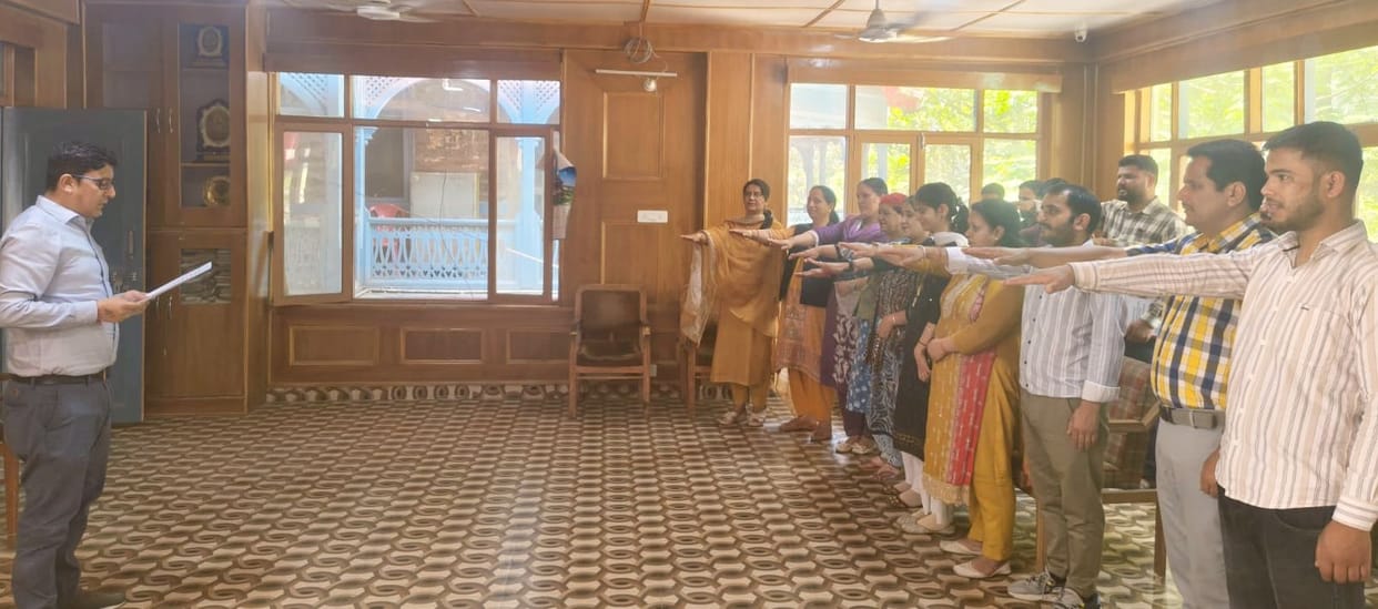 SDM administered oath to the employees on National Anti-Terrorism Day
