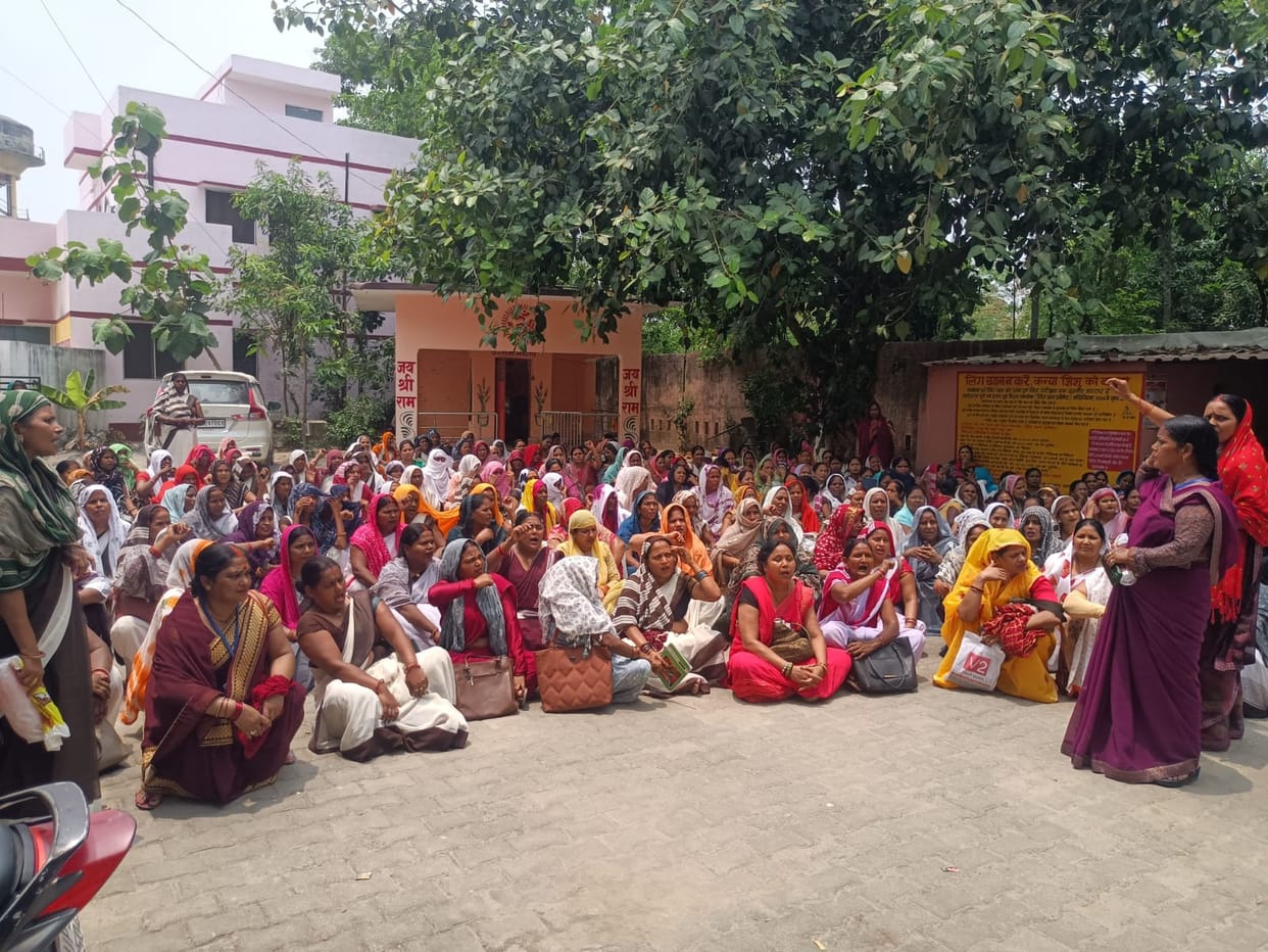 Loud demand for honorarium increase and pending payment