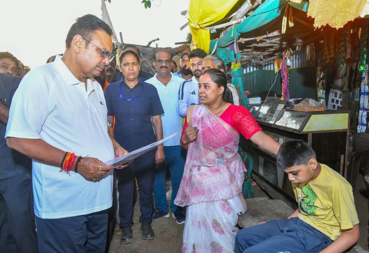 Banswara News: CM Bhajanlal’s Banswara Visit Brings Relief to One Family, Action Taken Against Two Officials