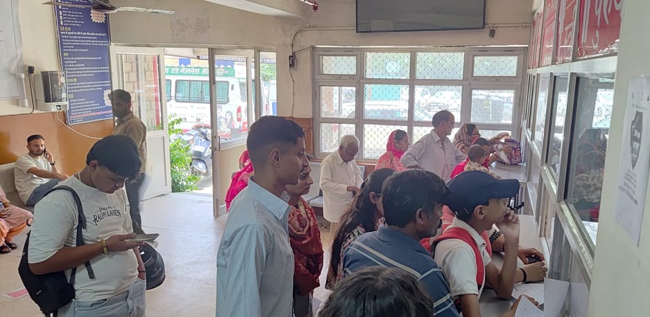 Medical stores across the district closed in protest against online drug sales, hospitals thronged