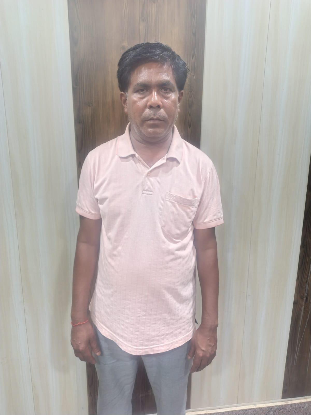 Consolidation worker arrested in Kirawali for taking bribe of Rs 4000