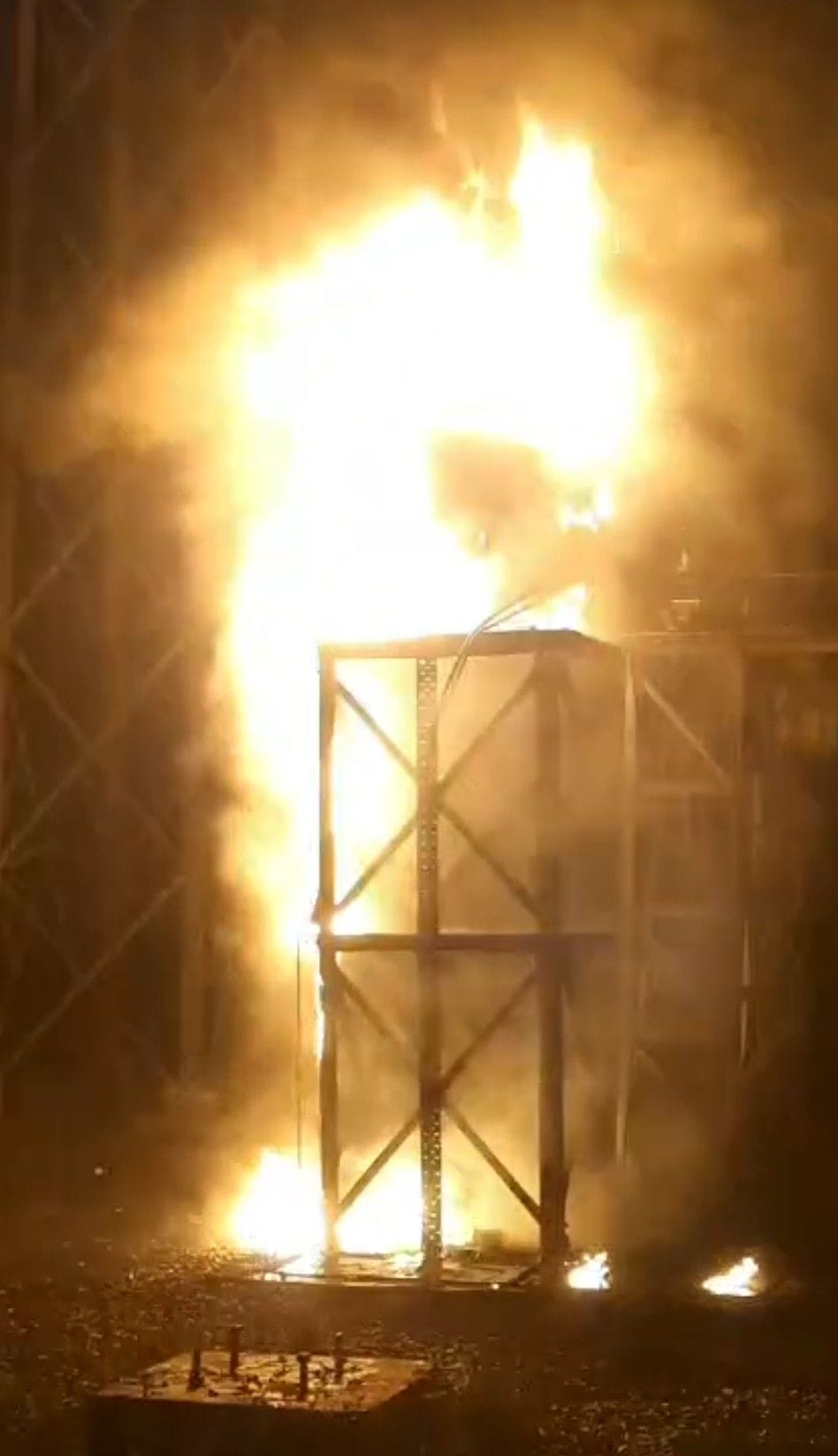 Explosion and fire at 220 KV substation, power outage in six villages and the city