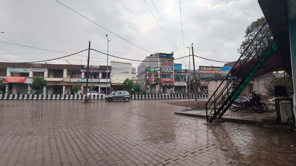 Light rain brings down mercury in BBN, provides partial relief from scorching heat
