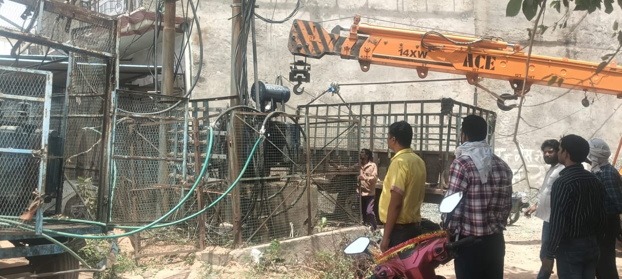 mainpuri news electric supply break hight power usasge