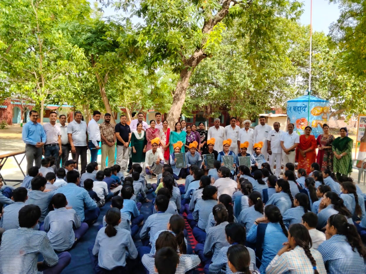 Meritorious students were honored.