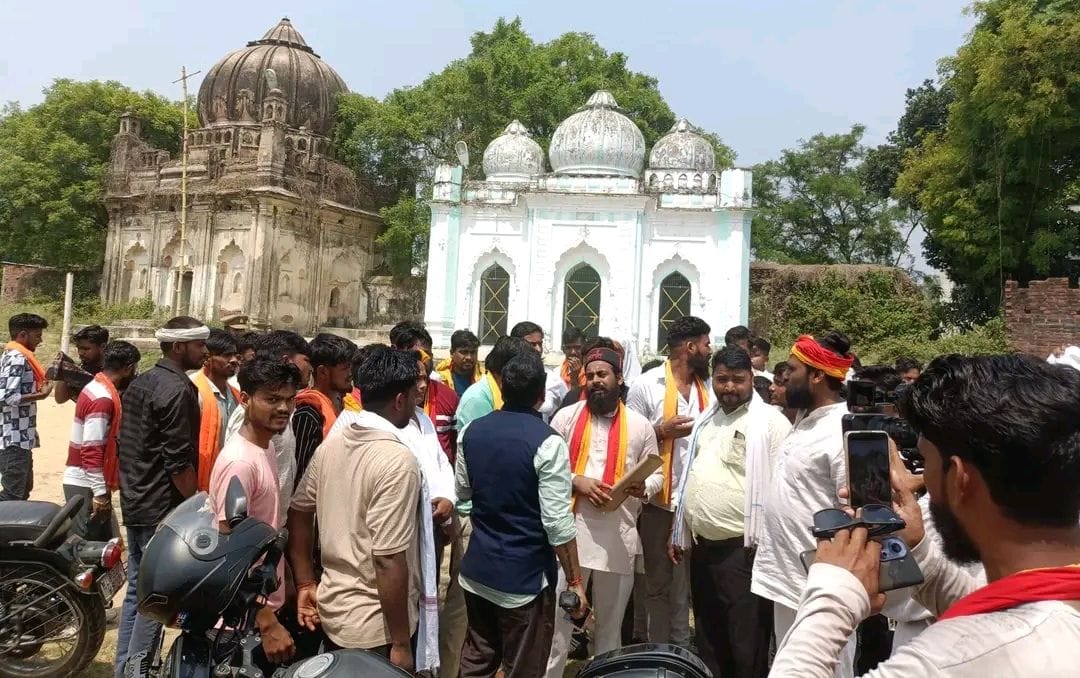 Dispute Over Two Old Structures Heats Up in Malihabad