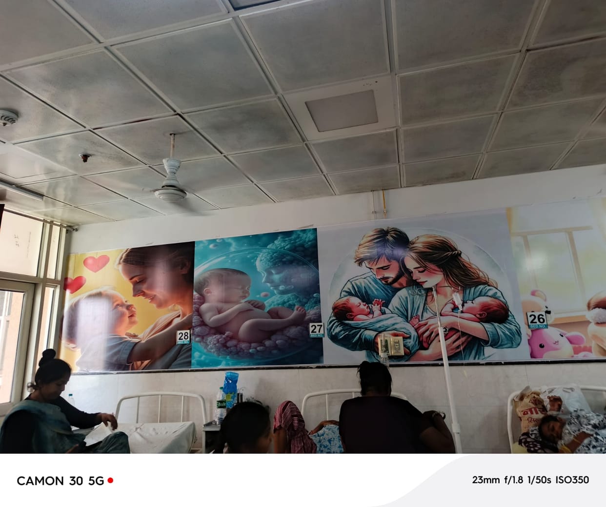 Through colorful paintings, mothers will learn to take care of their newborn in the womb.
