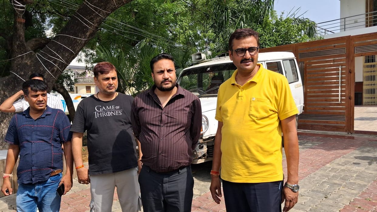 co and health department clerk arrest in vigilance action against corruption rohtas bihar news