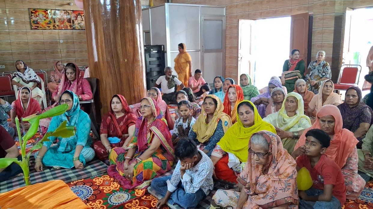 The Sadhvi explained the significance of Govardhan Puja to the devotees