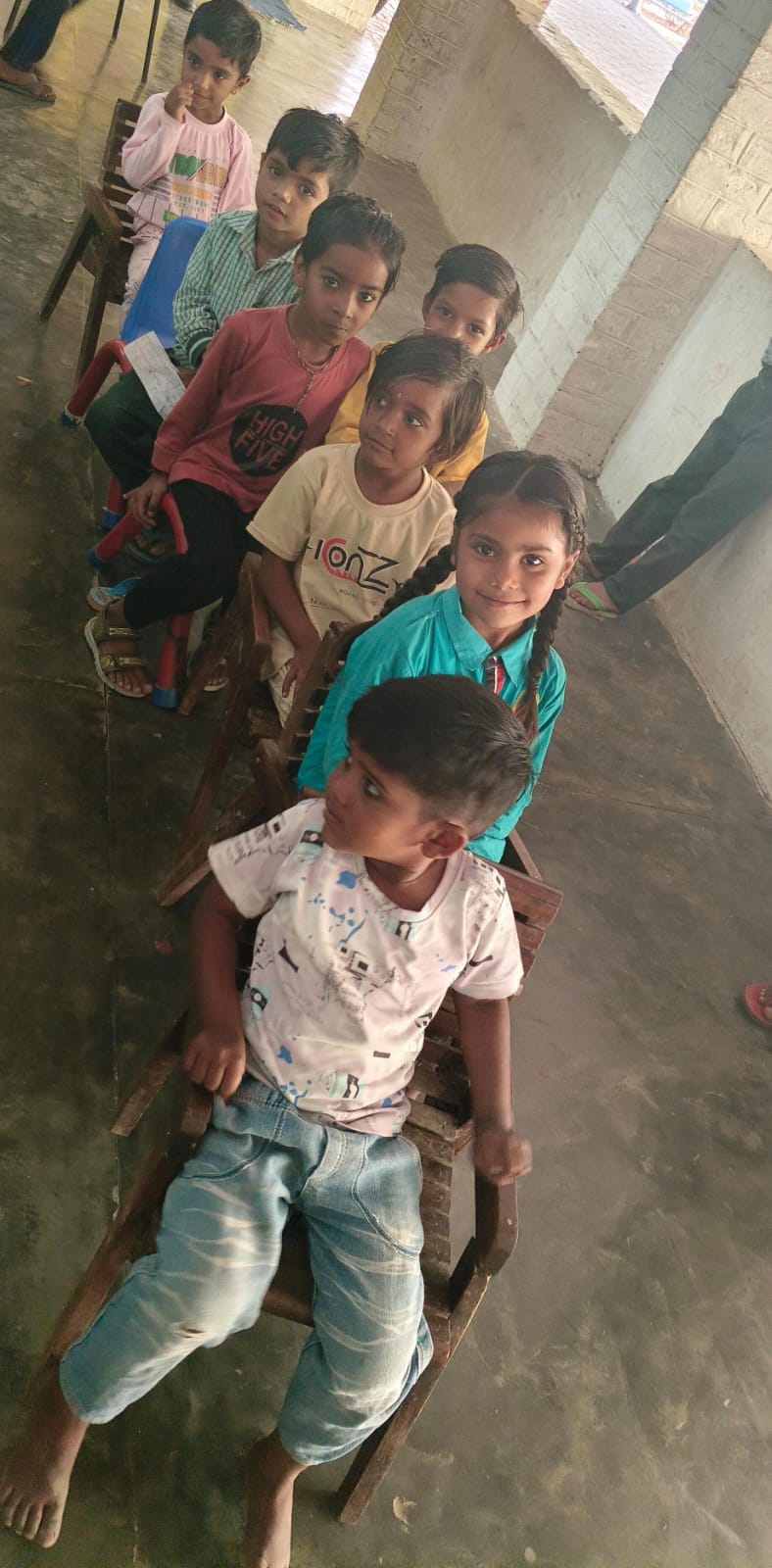 Childhood on embers... relief shade for the elders, a gift of heat for the little ones, holidays announced in government schools, waiting at anganwadi centers