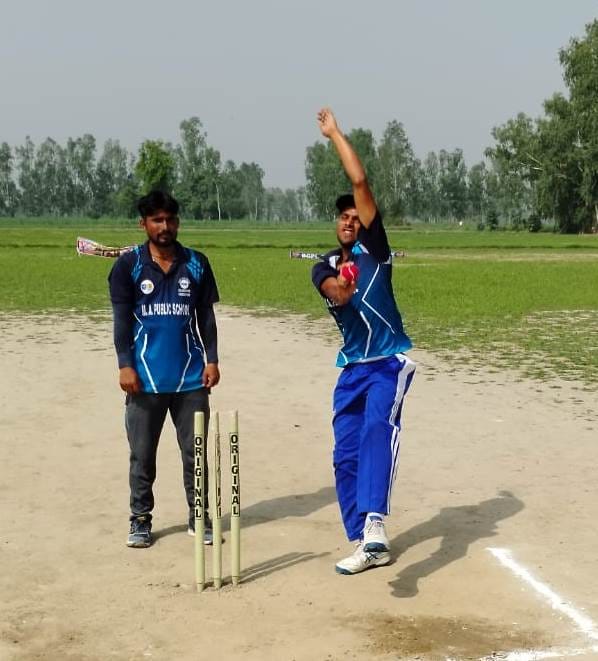 Saurabh Enterprises team reached the semi-finals after defeating MA Public School
