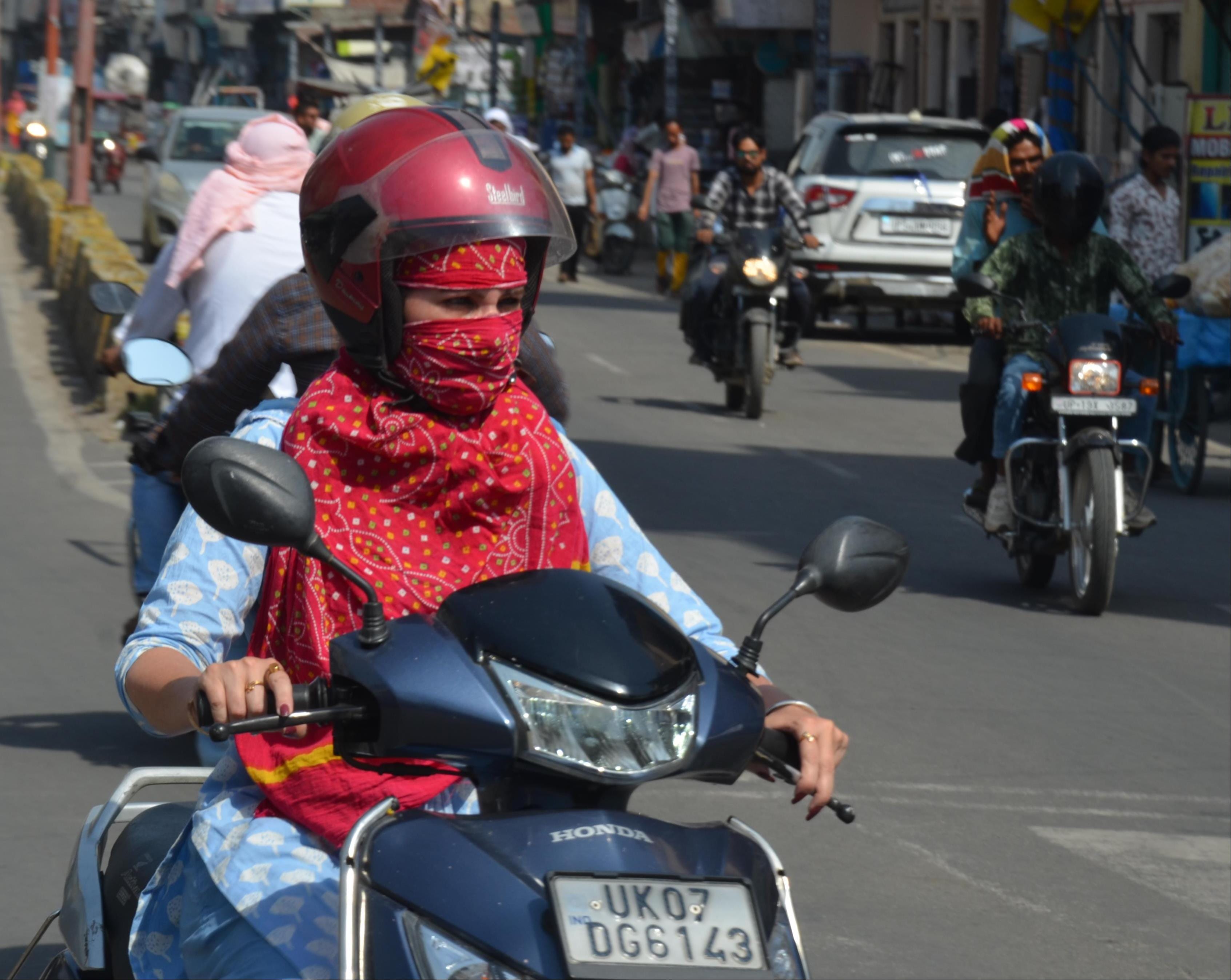 The Scorching Sun And Heatwave Made Life Miserable - Shamli News ...