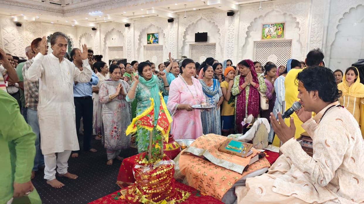 Purushottam month is a time for devotion to God and self-purification: Tarun Gandhi