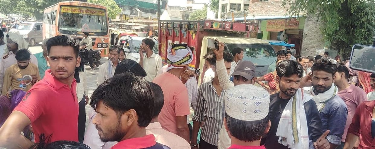 In the scorching heat, people from cities to villages took to the streets for electricity.