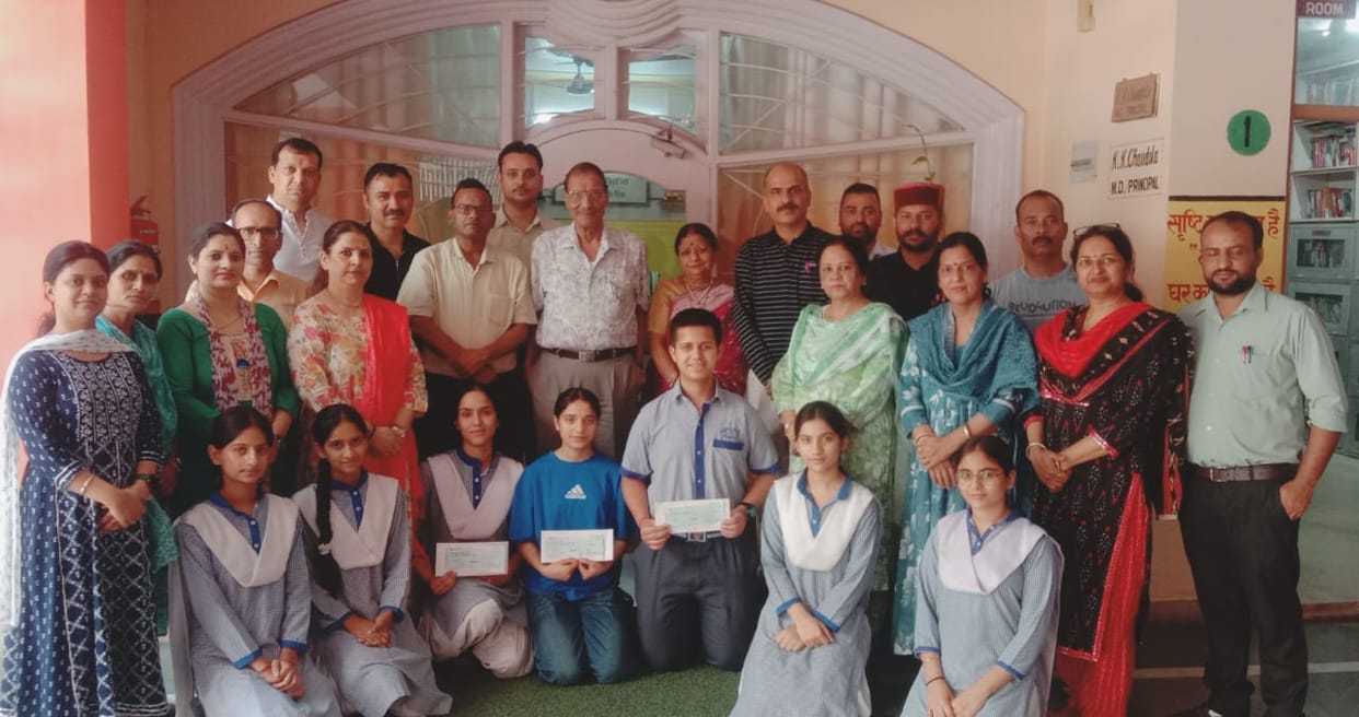 avn school girls will got scholarship