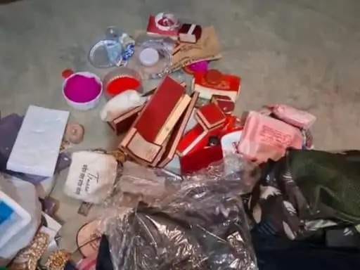 Jewelry worth 25 lakh and cash of 60 thousand stolen from a house in Sultanpur