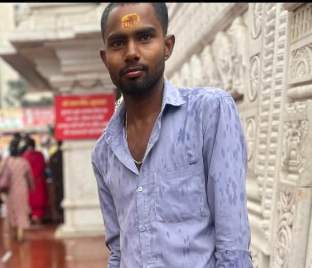 A young man going to meet his aunt died in a road accident.