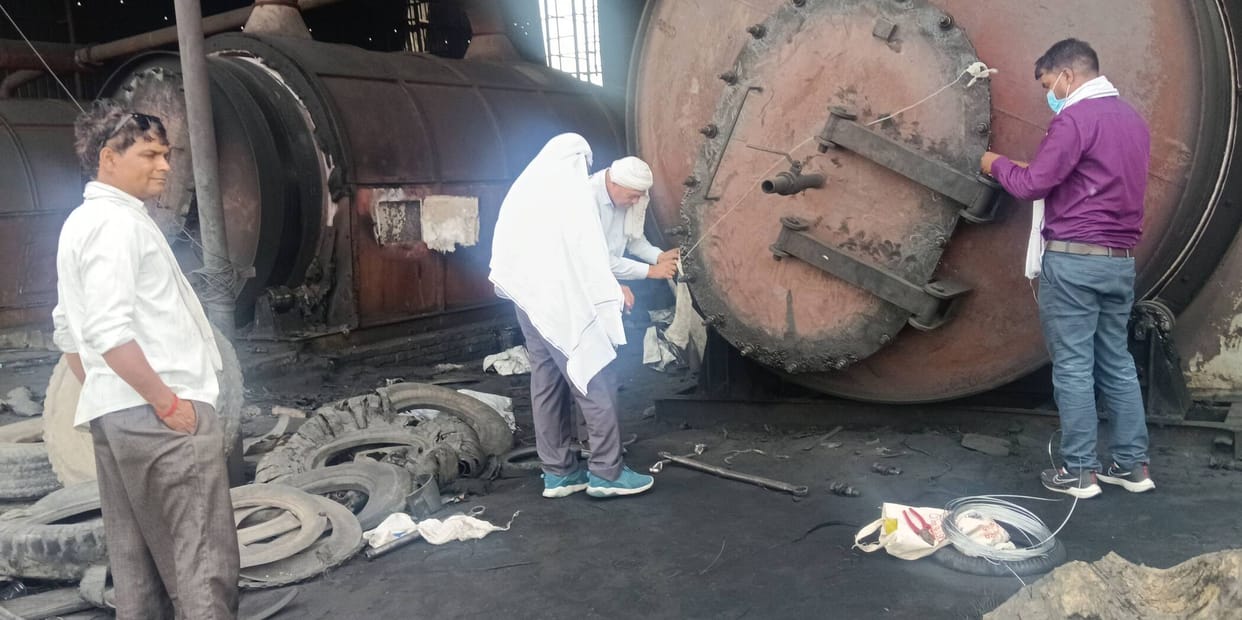Two Factories Operating Without NOC Sealed; Power Connections Also Cut