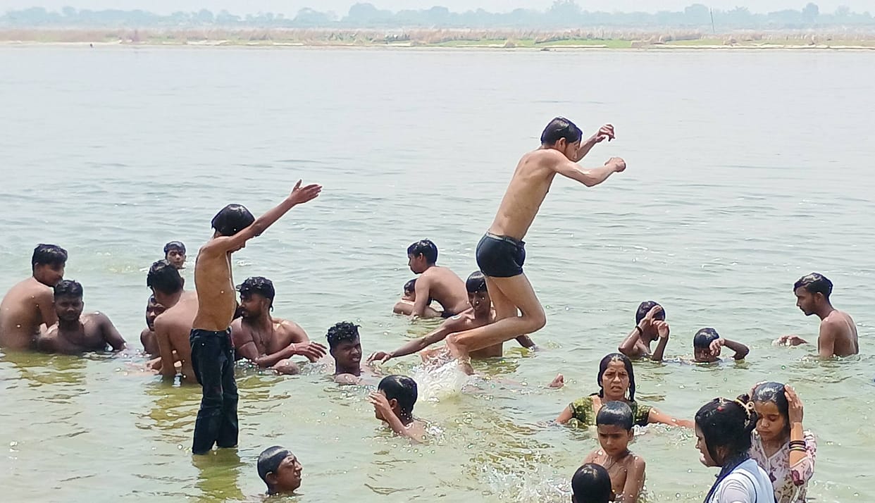 With a temperature of 45 degrees, Ghazipur ranked as the fifth hottest city in the state