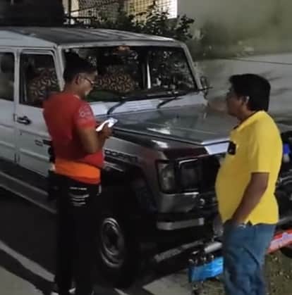 Chhindwara News: Firing on Vehicle Carrying Employees in Sausar, Bullet Shatters Windshield, 7 Escape Unhurt