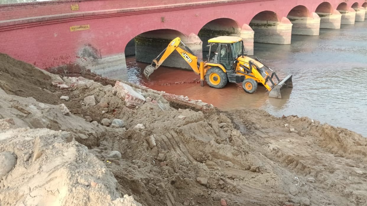 Hardoi branch canal closed for 10 days, preparations for Kalinagar and Daga bridge construction in full swing