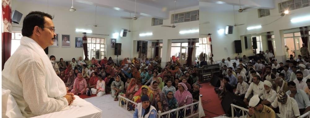 Nirankari devotees gave the message of humanity and unity