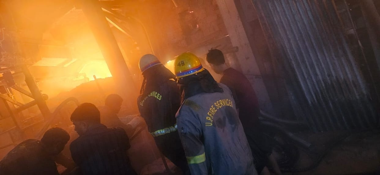 Hot glass spills after furnace explodes at glass factory, causing chaos