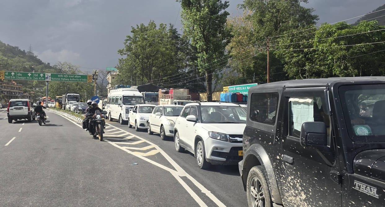 Police on election duty, hours-long jam from Pandoh to Thalaut made people sweat