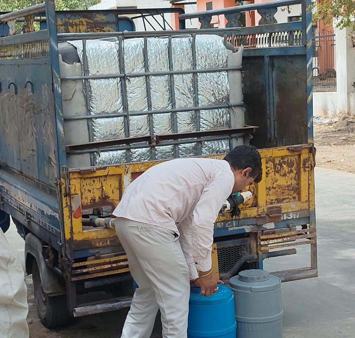 Water crisis deepens in Rewari, business of tanker suppliers flourishes