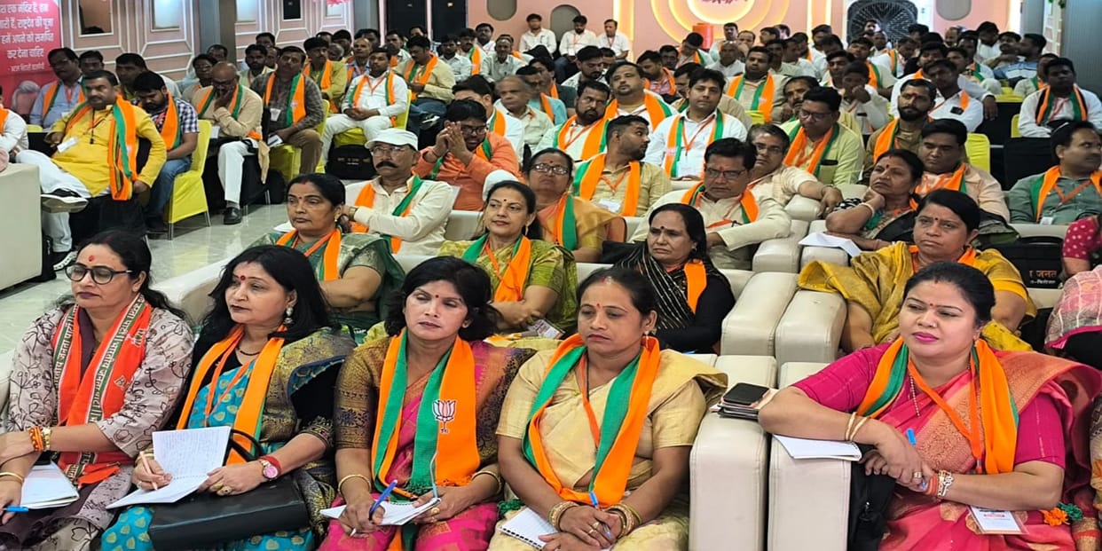 BJP pledges to develop India and win the 2027 elections at the training camp
