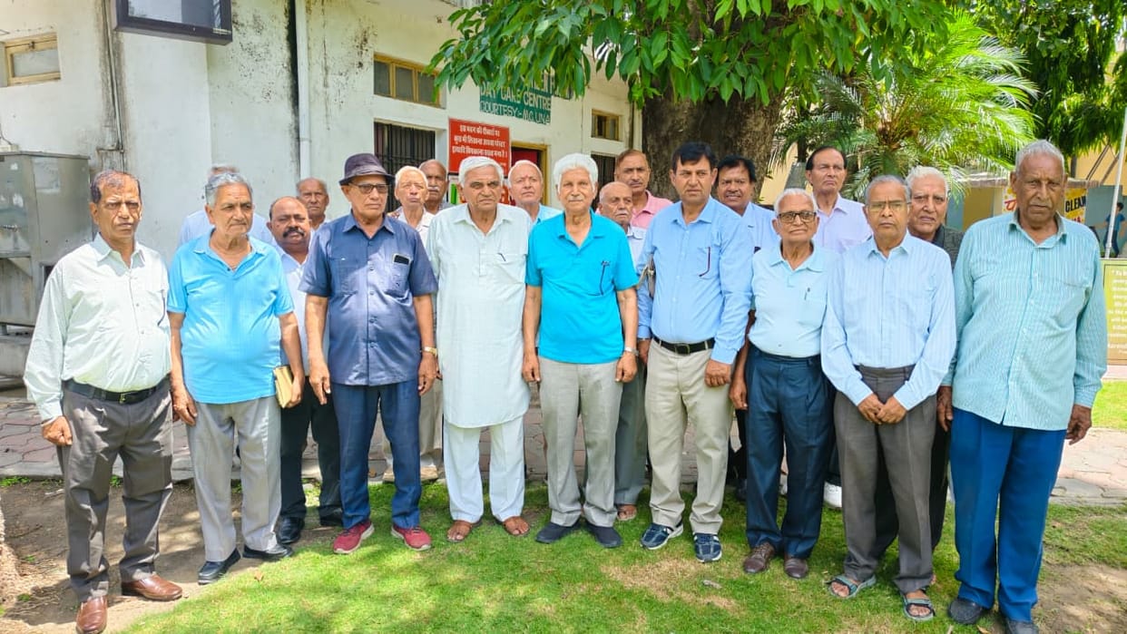 Regular deployment of specialist doctors in hospitals