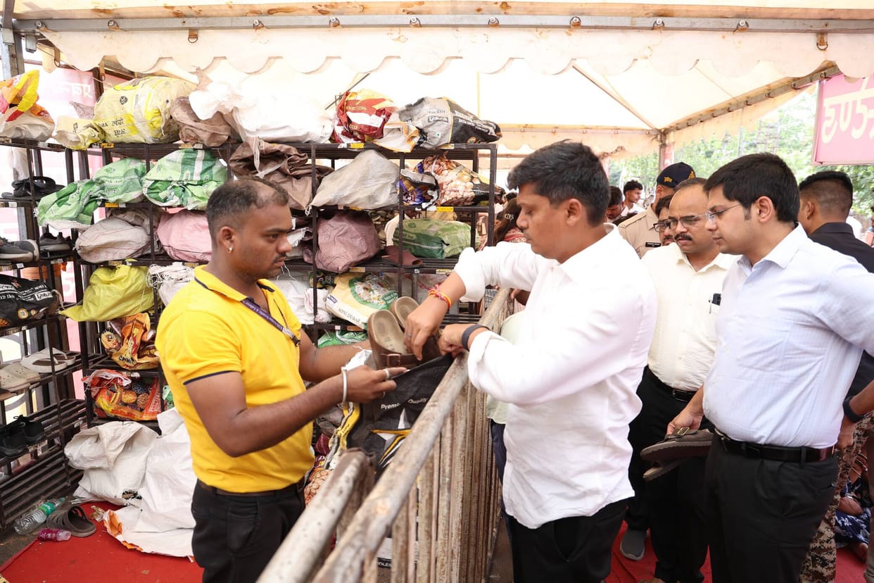 Collector Joins General Line to Experience Mahakal Temple Darshan