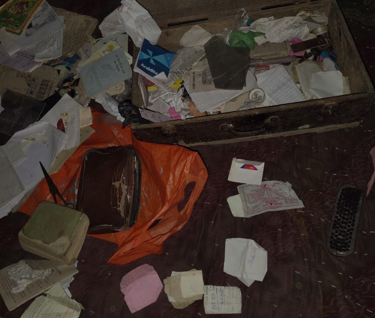 Thieves ransacked three houses in the same night in the village of Betisahdev