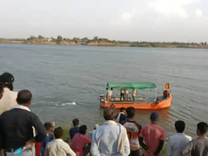 Two cement company officials drowned