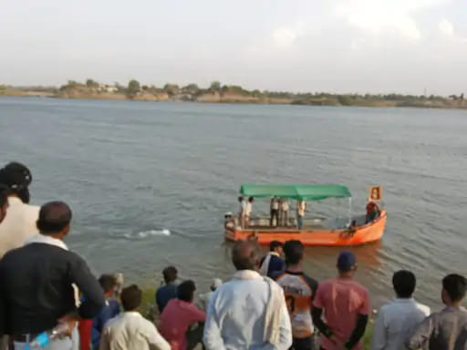 Two cement company officials drowned