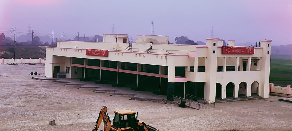 Bus stand in name only... no arrangement for water, shed or seating.