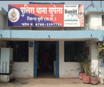 Knife attack on young man who came to appear for examination in Bhilai