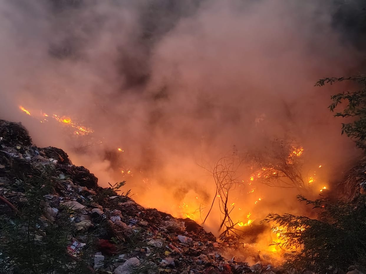 A massive fire broke out in a garbage dump on Chambal Road.