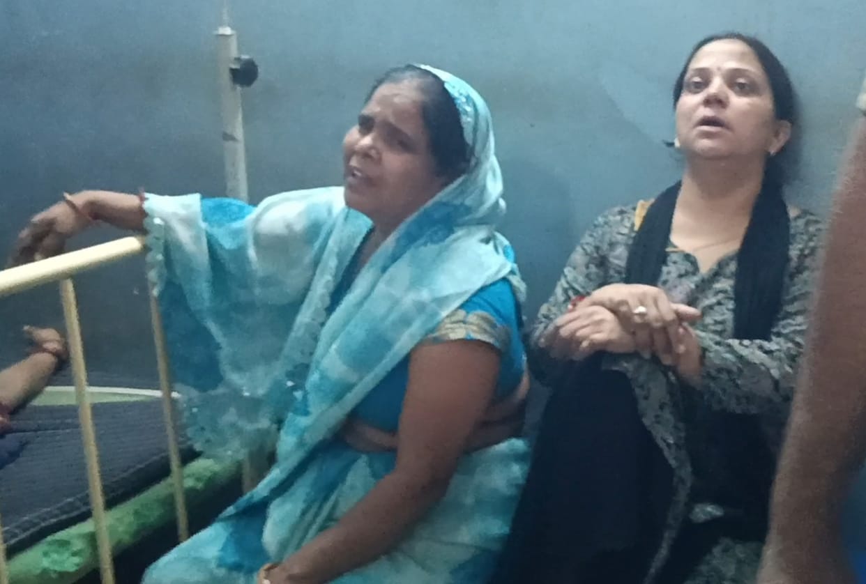 Woman dies, CMO manhandled, hospital sealed