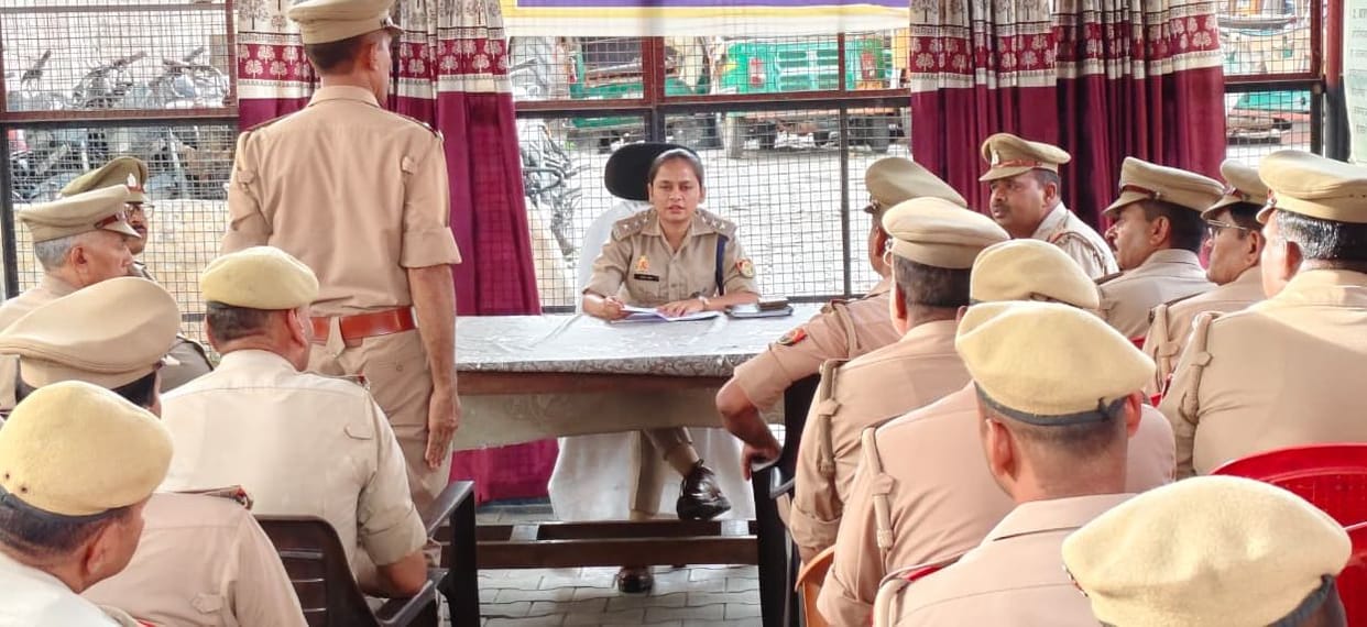 A wave of faith will surge on the Ganga Ghats, PAC's flood unit will take charge.