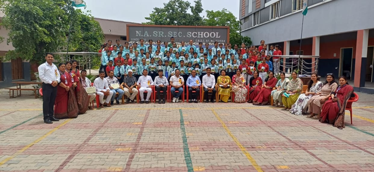 Jasna-Sakshi first in poster competition