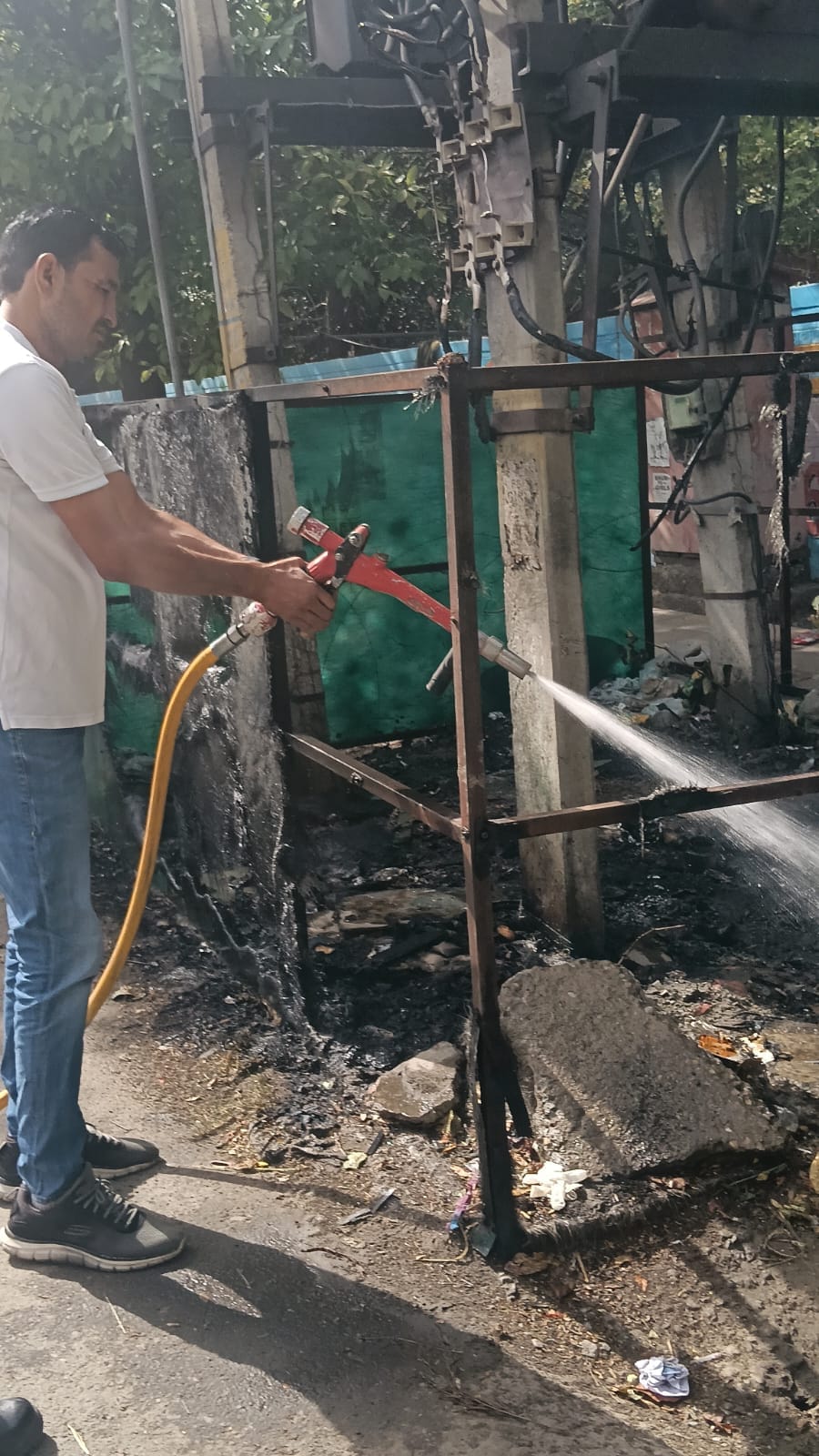 It took two hours to fix the fault, power supply to 35 colonies was disrupted.