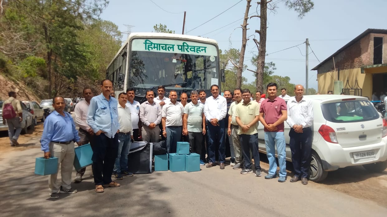 Panchayat elections: Polling parties leave from Swarghat of Shri Naina Devi Ji
