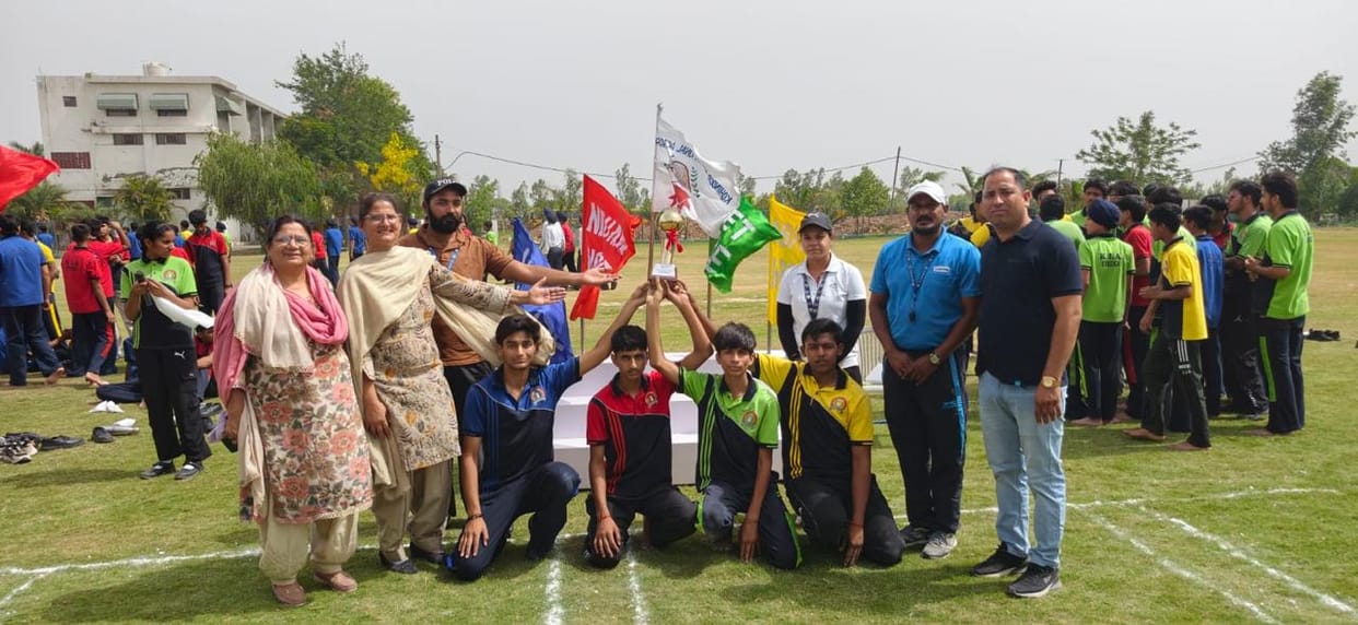 Players of Ajit House won the Kho-Kho competition